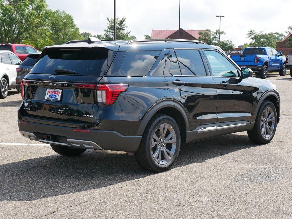 new 2025 Ford Explorer car, priced at $44,671