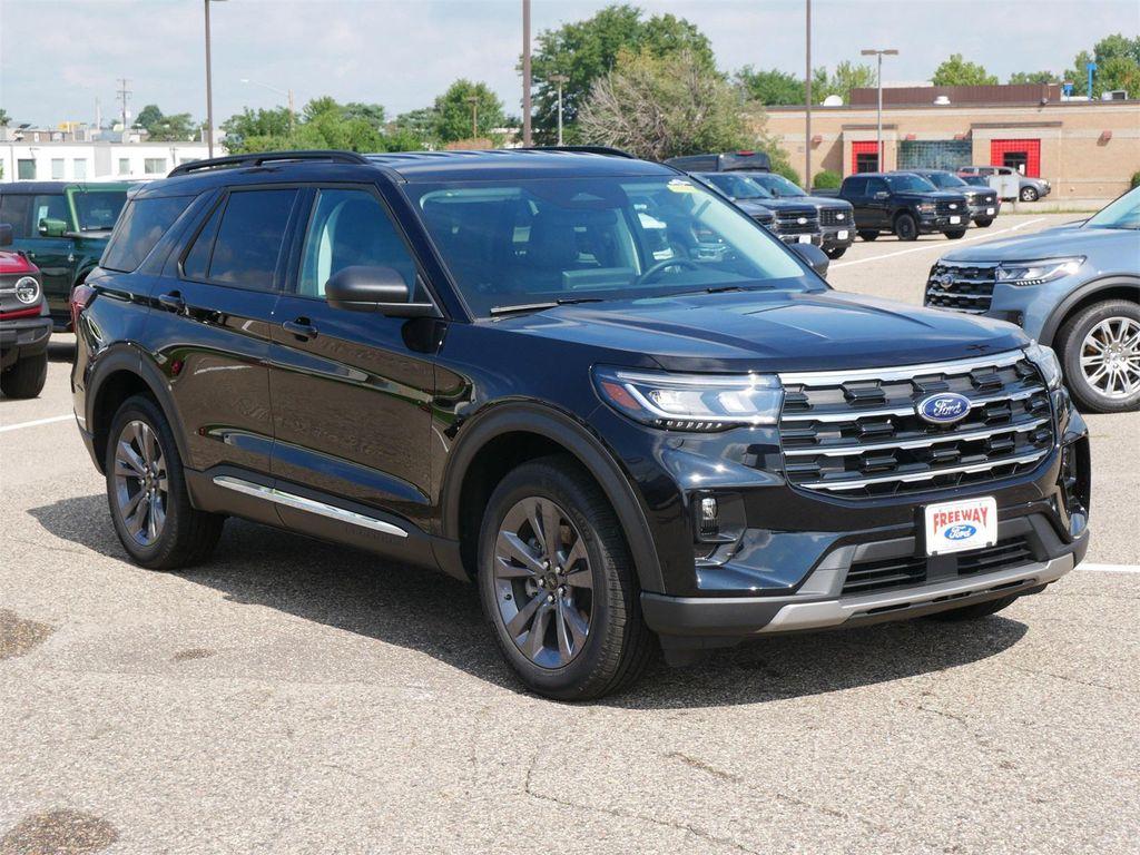 new 2025 Ford Explorer car, priced at $44,671