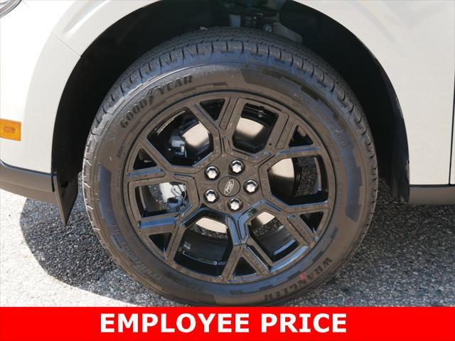 new 2025 Ford Maverick car, priced at $35,095
