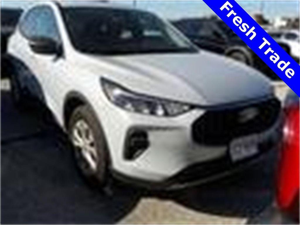 used 2025 Ford Escape car, priced at $25,561