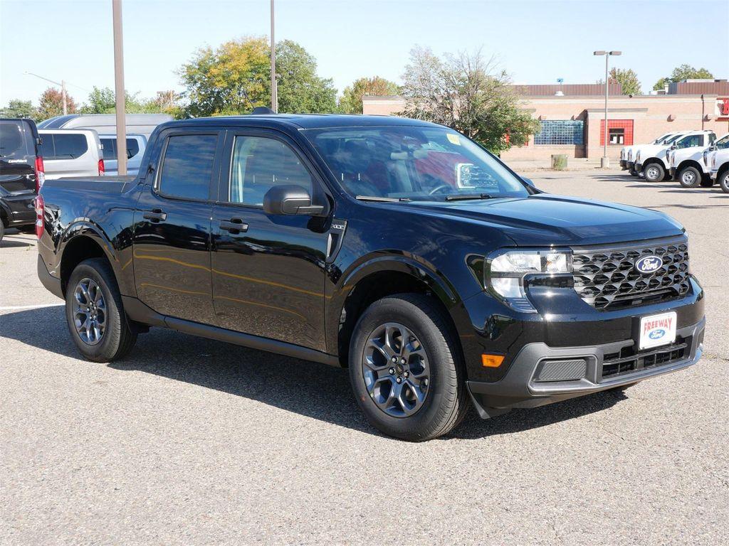 new 2025 Ford Maverick car, priced at $33,284