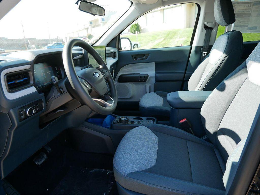 new 2025 Ford Maverick car, priced at $33,284