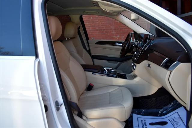 used 2019 Mercedes-Benz GLE 400 car, priced at $23,990