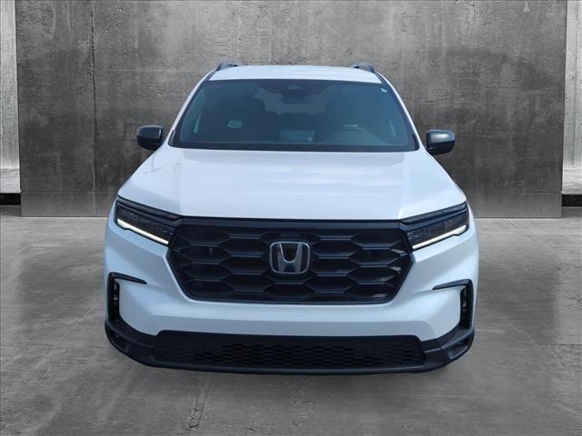 new 2025 Honda Pilot car, priced at $44,649