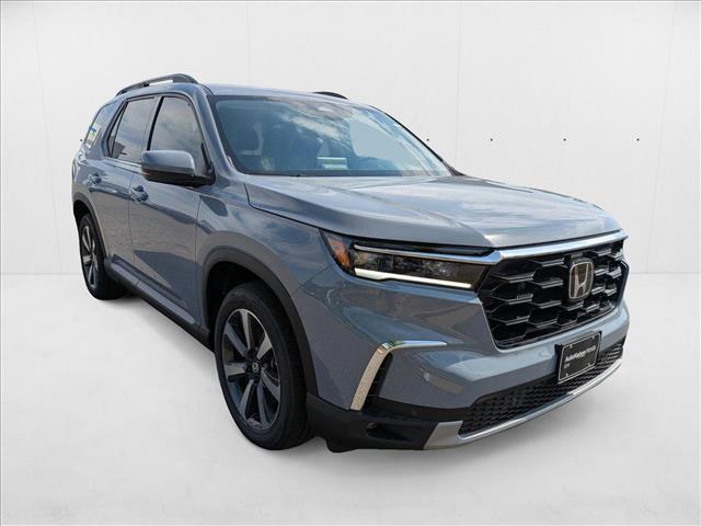 new 2025 Honda Pilot car, priced at $48,914