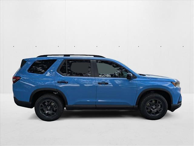 new 2025 Honda Pilot car, priced at $52,629