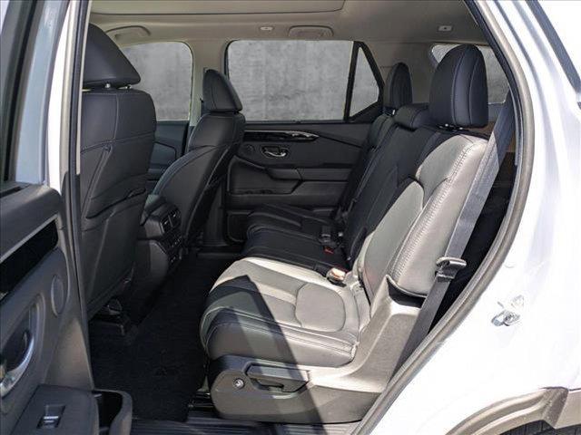 new 2025 Honda Pilot car, priced at $54,024