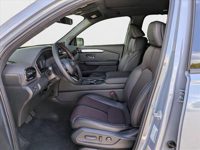 new 2025 Honda Pilot car, priced at $55,784
