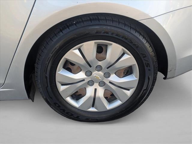 used 2016 Chevrolet Cruze Limited car, priced at $7,991