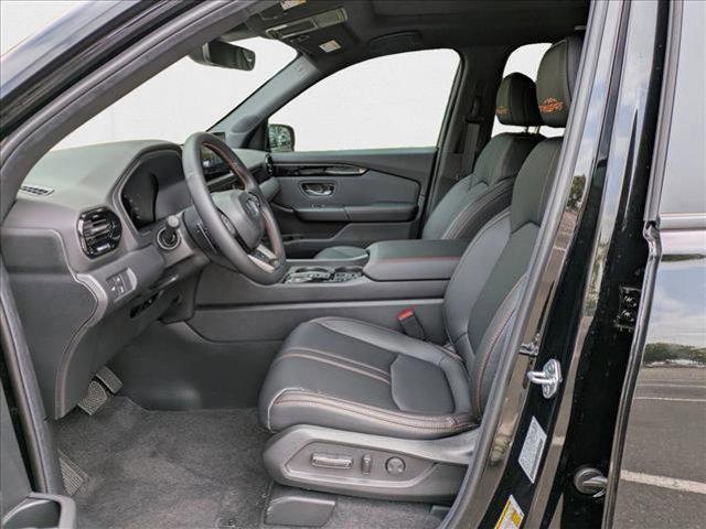 new 2025 Honda Pilot car, priced at $50,674