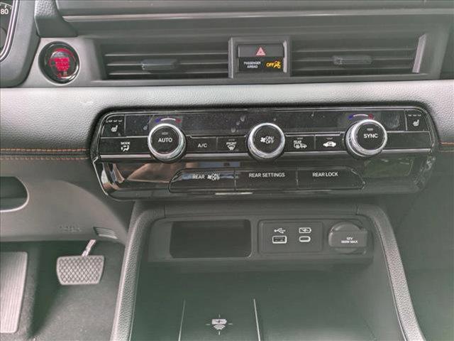 new 2025 Honda Pilot car, priced at $50,674