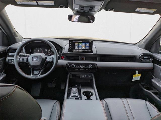 new 2025 Honda Pilot car, priced at $50,674