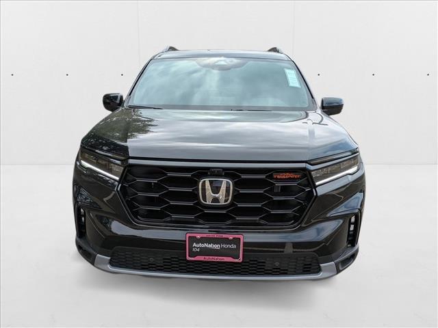 new 2025 Honda Pilot car, priced at $50,674