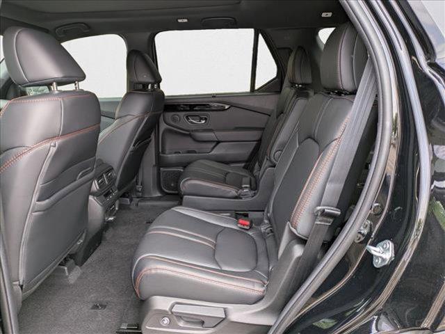 new 2025 Honda Pilot car, priced at $50,674