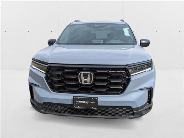 new 2025 Honda Pilot car, priced at $53,281