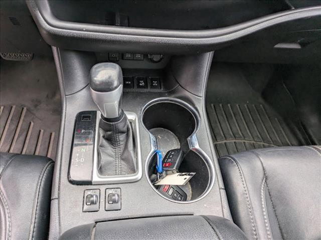 used 2018 Toyota Highlander car, priced at $21,871