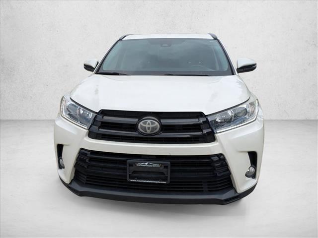 used 2018 Toyota Highlander car, priced at $21,871