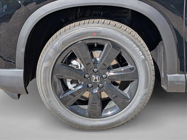 new 2025 Honda Pilot car, priced at $55,374