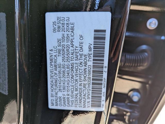 new 2025 Honda Pilot car, priced at $55,374