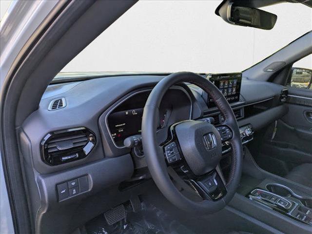 new 2025 Honda Pilot car, priced at $55,829