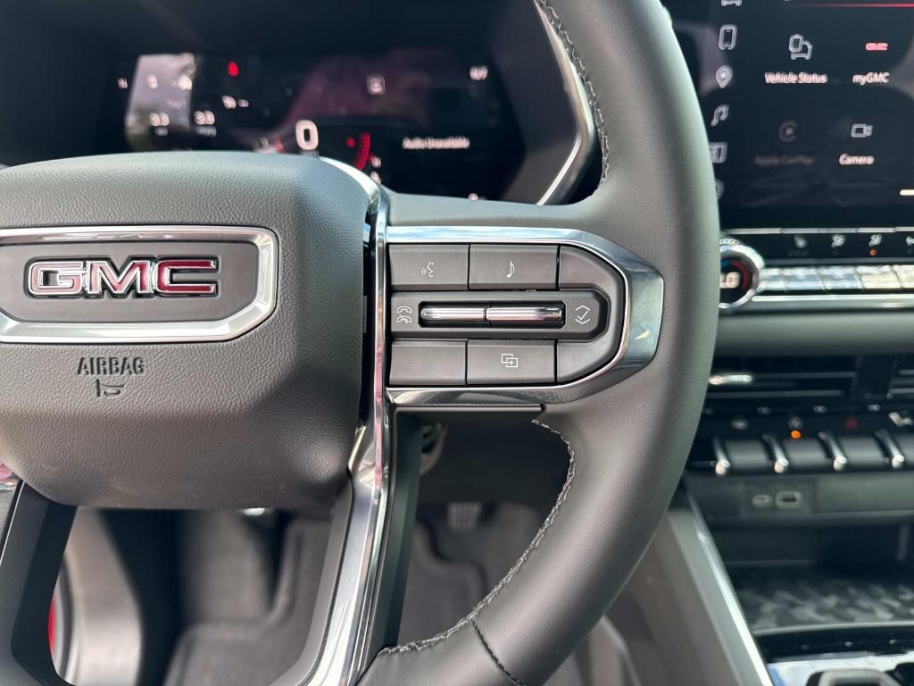 new 2025 GMC Canyon car, priced at $44,095