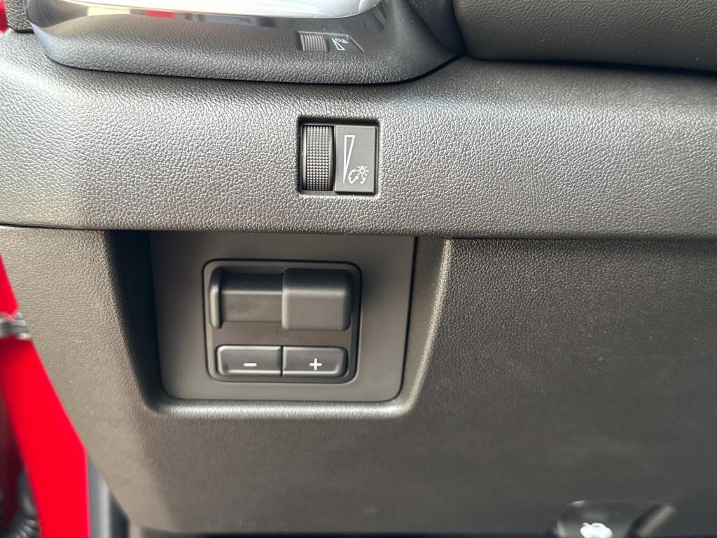new 2025 GMC Canyon car, priced at $44,095