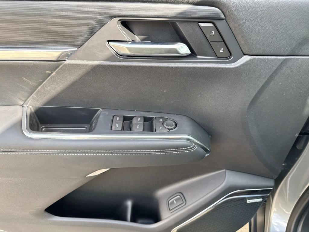 new 2025 GMC Acadia car, priced at $44,890