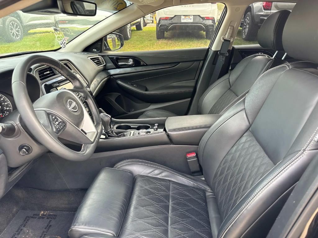 used 2023 Nissan Maxima car, priced at $34,999