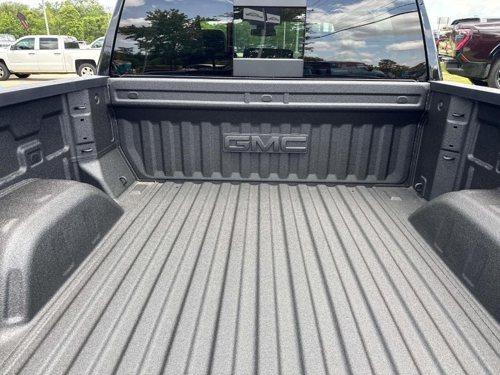 new 2025 GMC Sierra 1500 car, priced at $66,720
