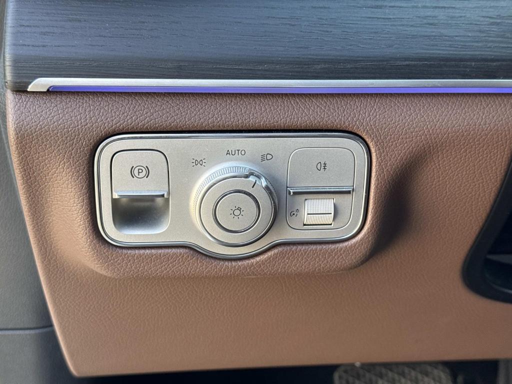 used 2024 Mercedes-Benz GLE 350 car, priced at $56,199