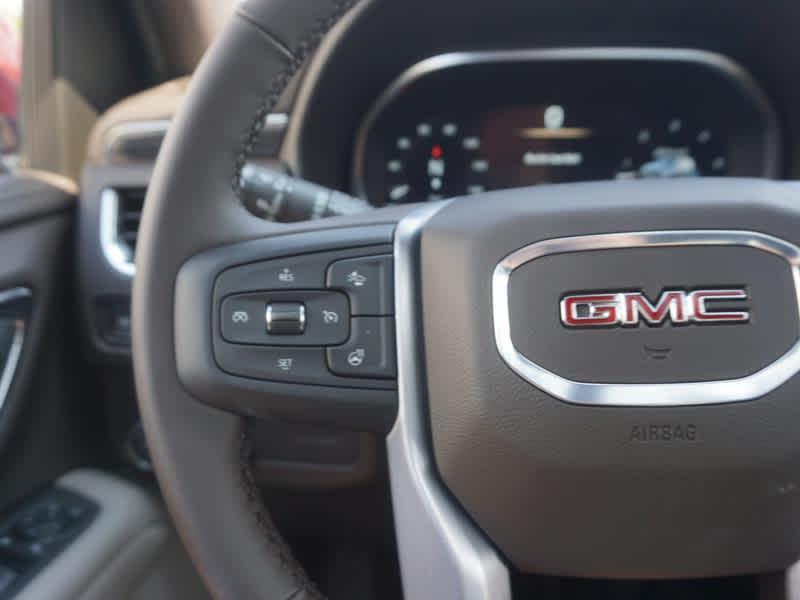 new 2024 GMC Yukon XL car, priced at $74,940