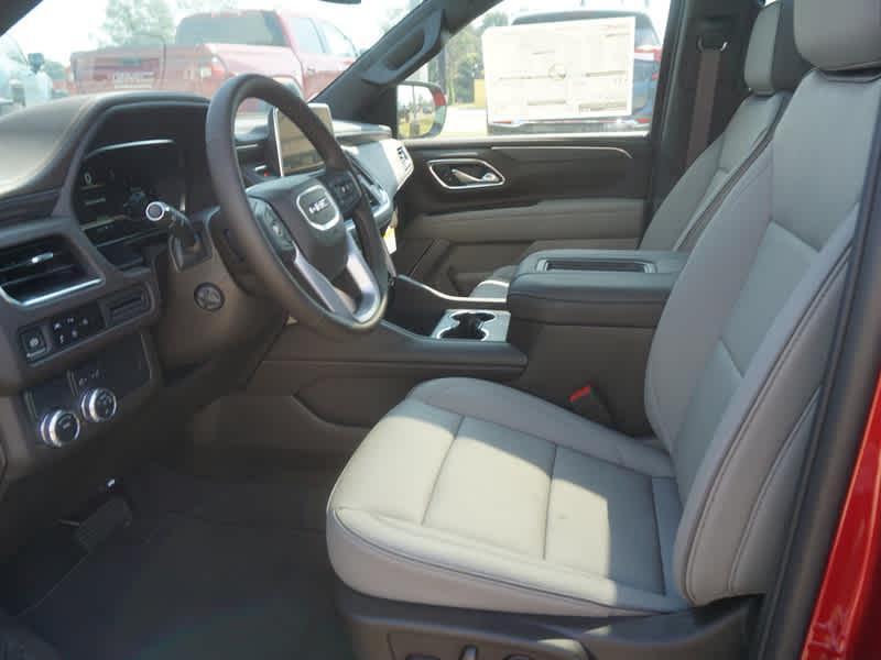 new 2024 GMC Yukon XL car, priced at $74,940