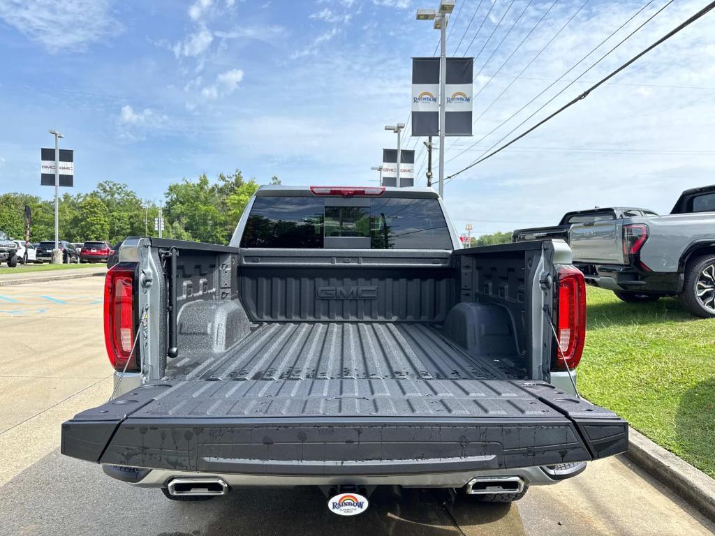 new 2025 GMC Sierra 1500 car, priced at $75,700