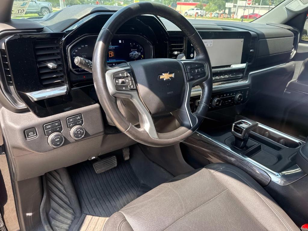 used 2022 Chevrolet Silverado 1500 car, priced at $40,760
