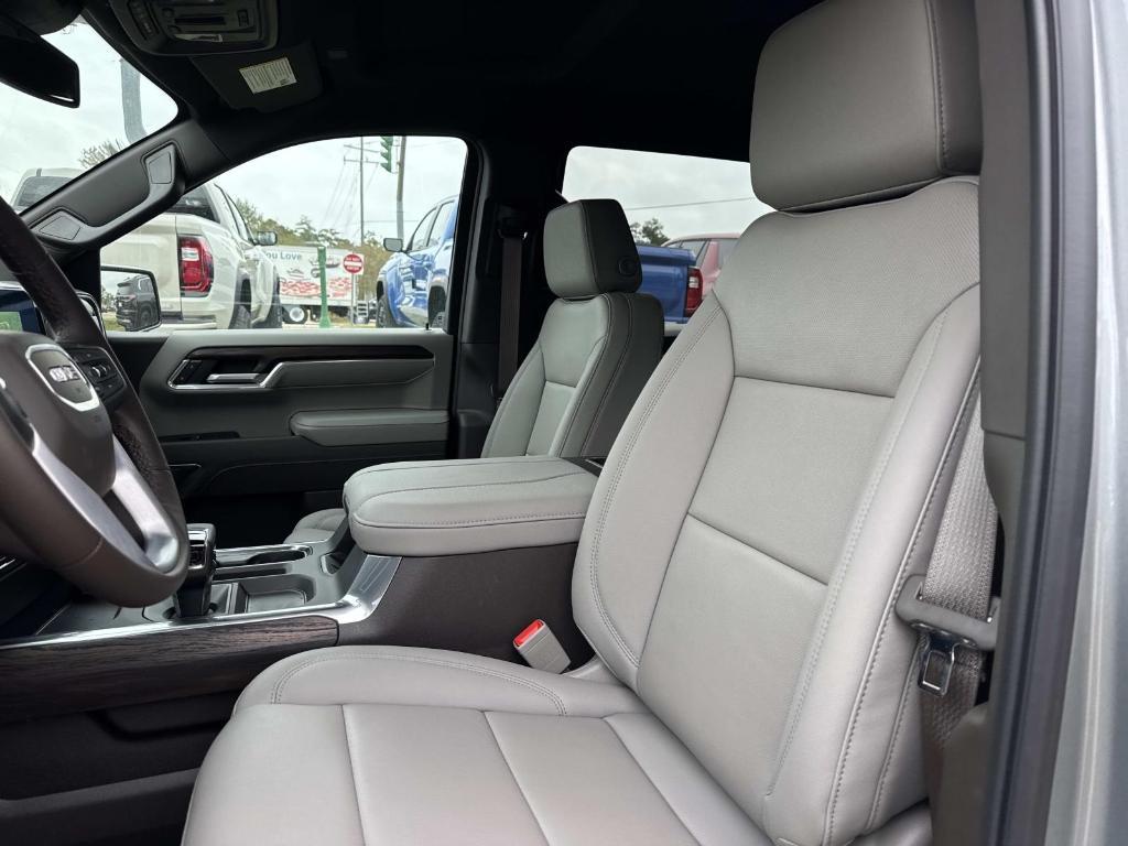 new 2026 GMC Sierra 1500 car, priced at $68,135