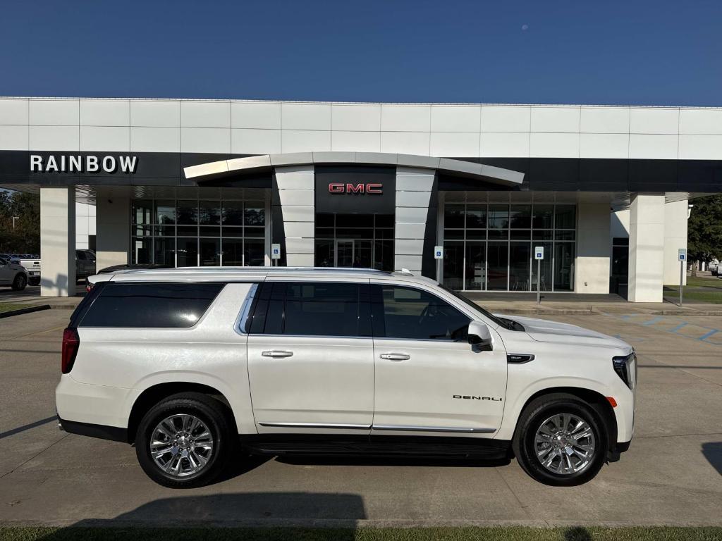 used 2022 GMC Yukon XL car, priced at $54,660