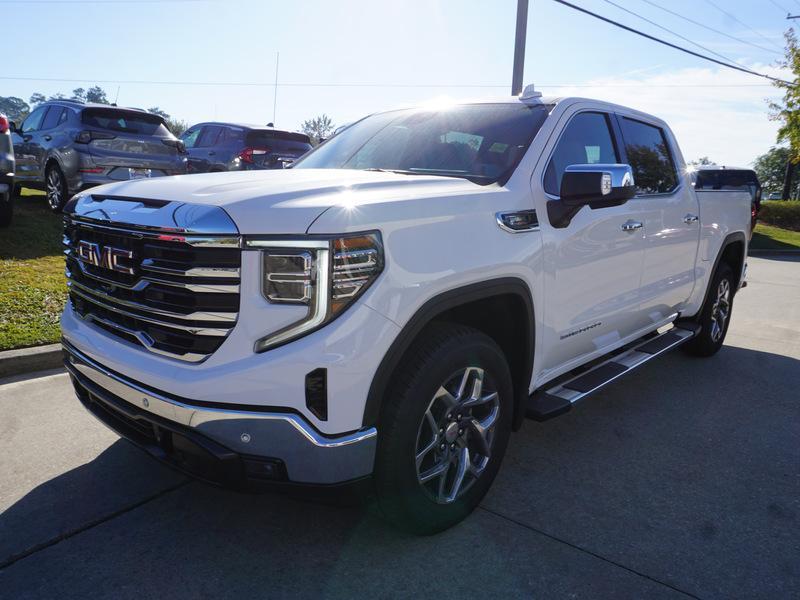 new 2025 GMC Sierra 1500 car, priced at $62,275