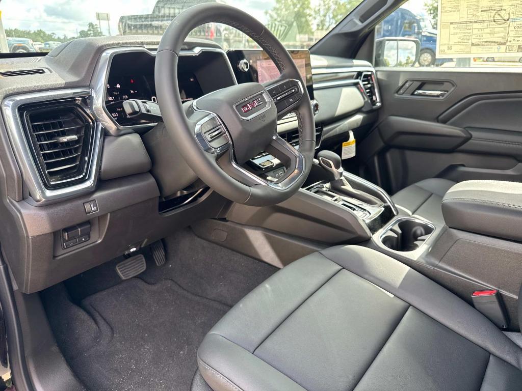 new 2025 GMC Canyon car, priced at $43,945