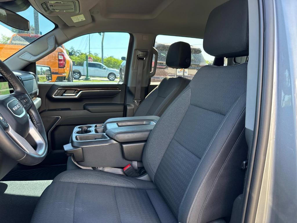 used 2023 GMC Sierra 1500 car, priced at $37,990