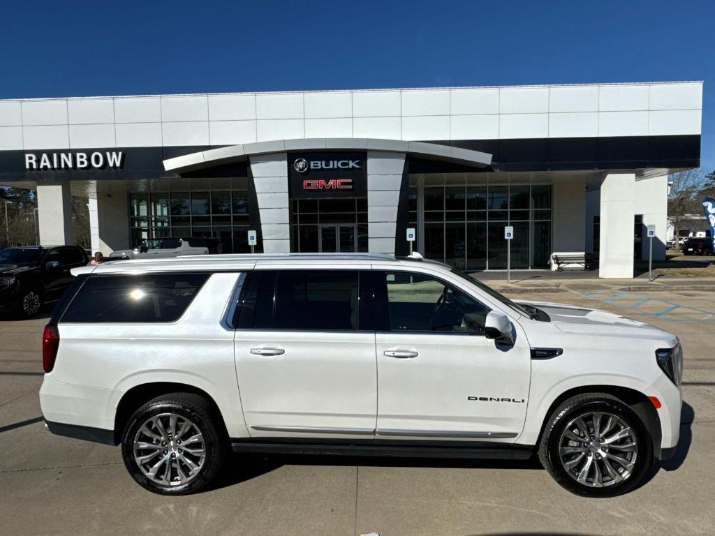 used 2021 GMC Yukon XL car, priced at $49,995