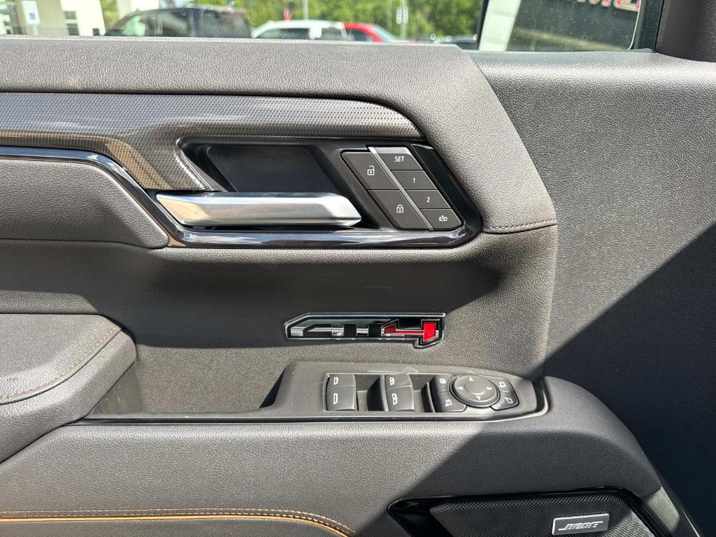 new 2025 GMC Sierra 1500 car, priced at $71,060