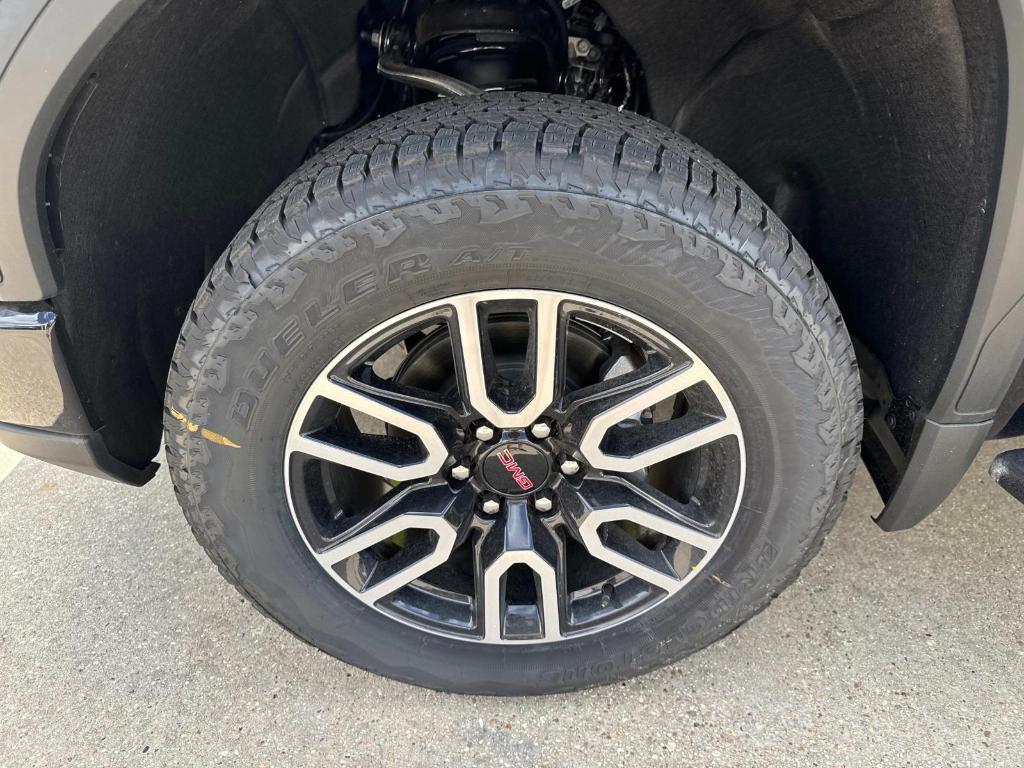 new 2025 GMC Sierra 1500 car, priced at $71,060