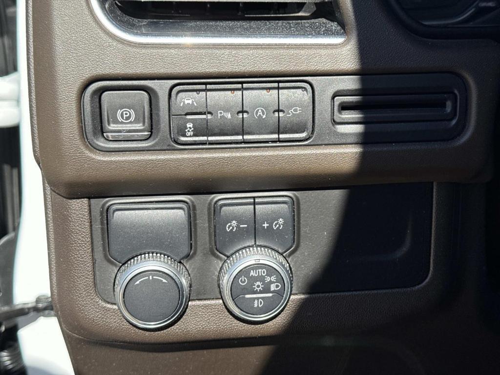 used 2021 GMC Yukon car, priced at $39,468