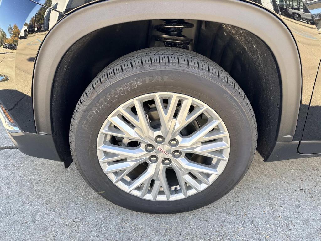 new 2026 GMC Acadia car, priced at $48,625