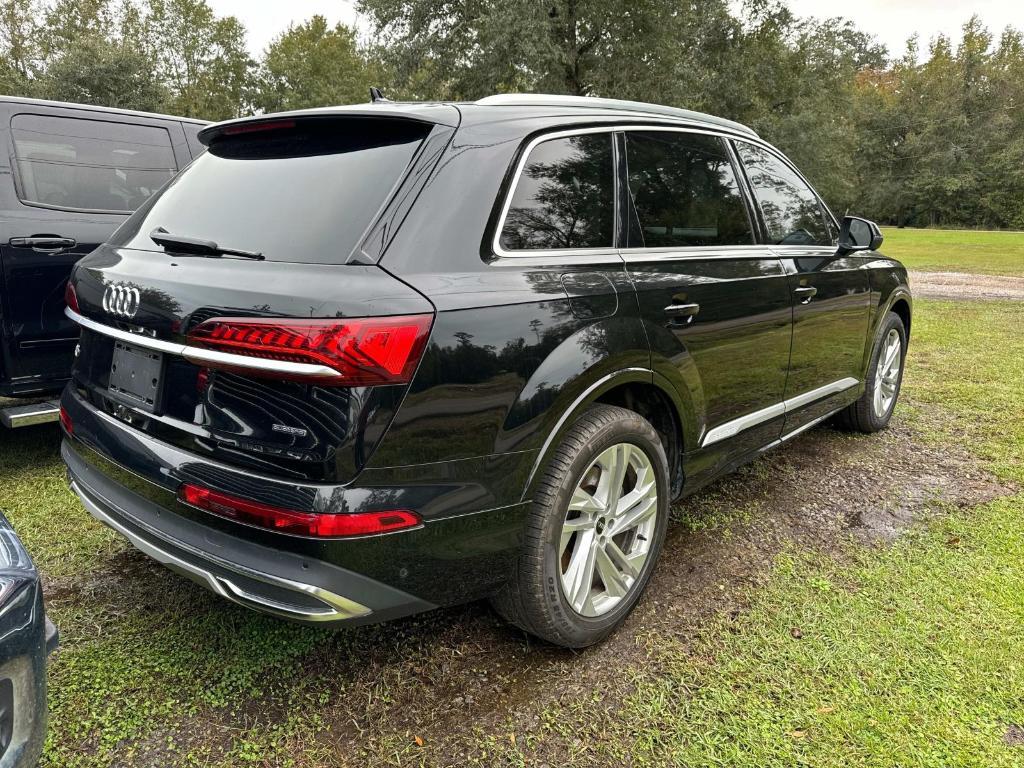 used 2022 Audi Q7 car, priced at $33,556