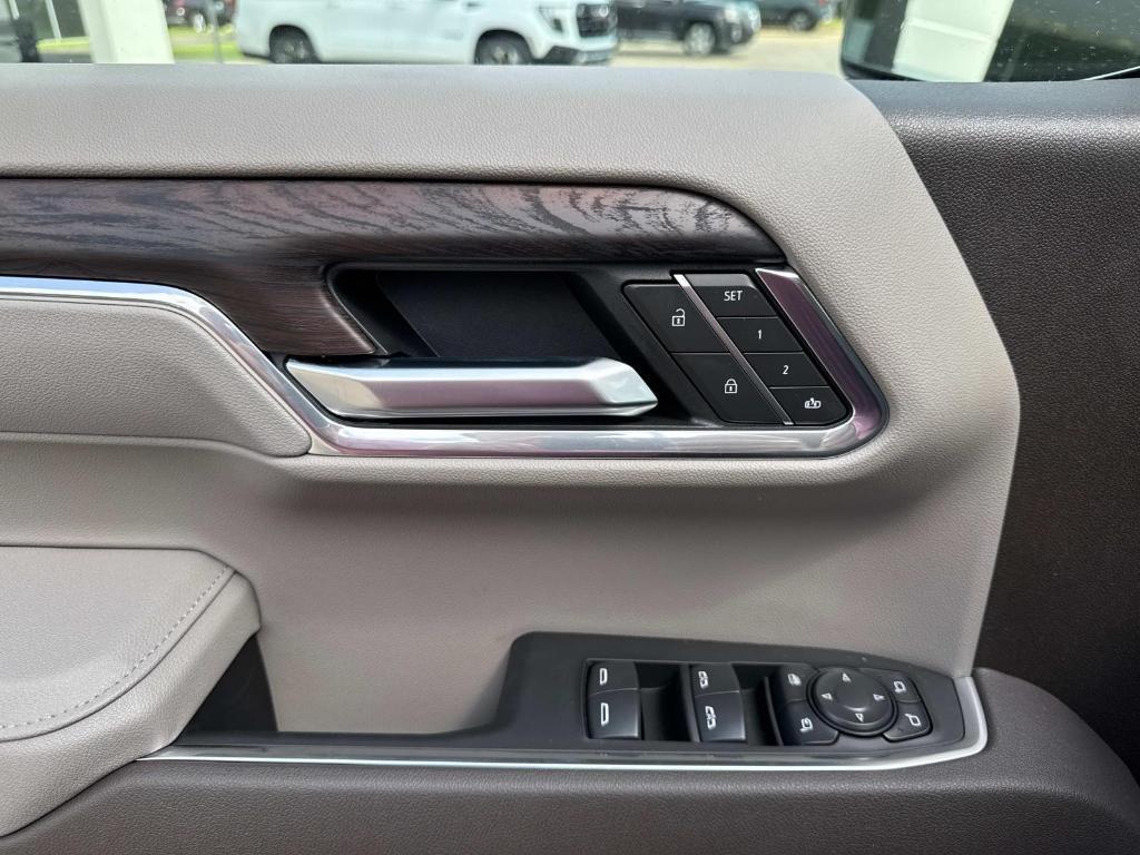 new 2025 GMC Sierra 1500 car, priced at $66,720