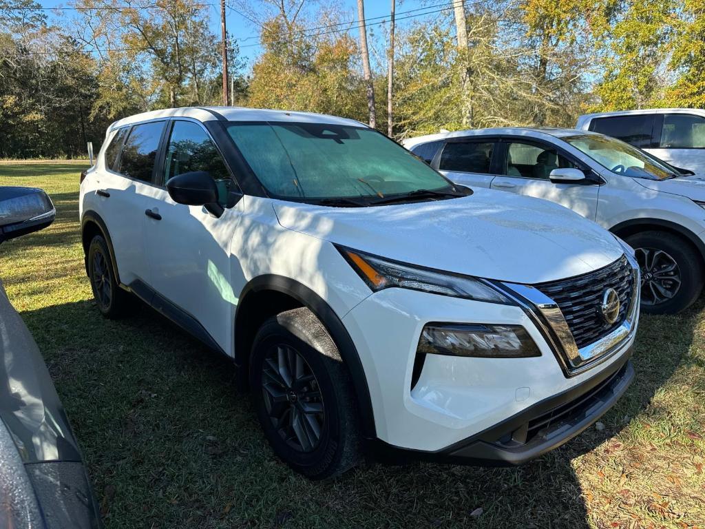 used 2021 Nissan Rogue car, priced at $18,995