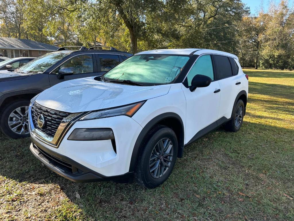 used 2021 Nissan Rogue car, priced at $18,995