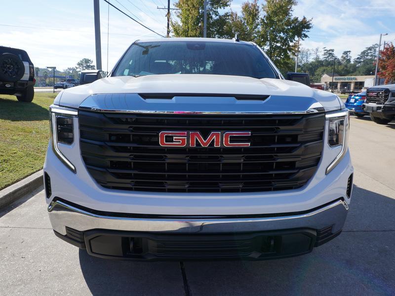 new 2025 GMC Sierra 1500 car, priced at $52,020