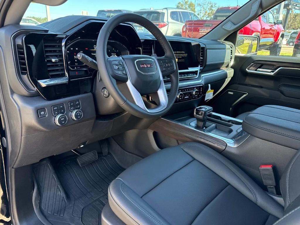 new 2025 GMC Sierra 1500 car, priced at $67,600